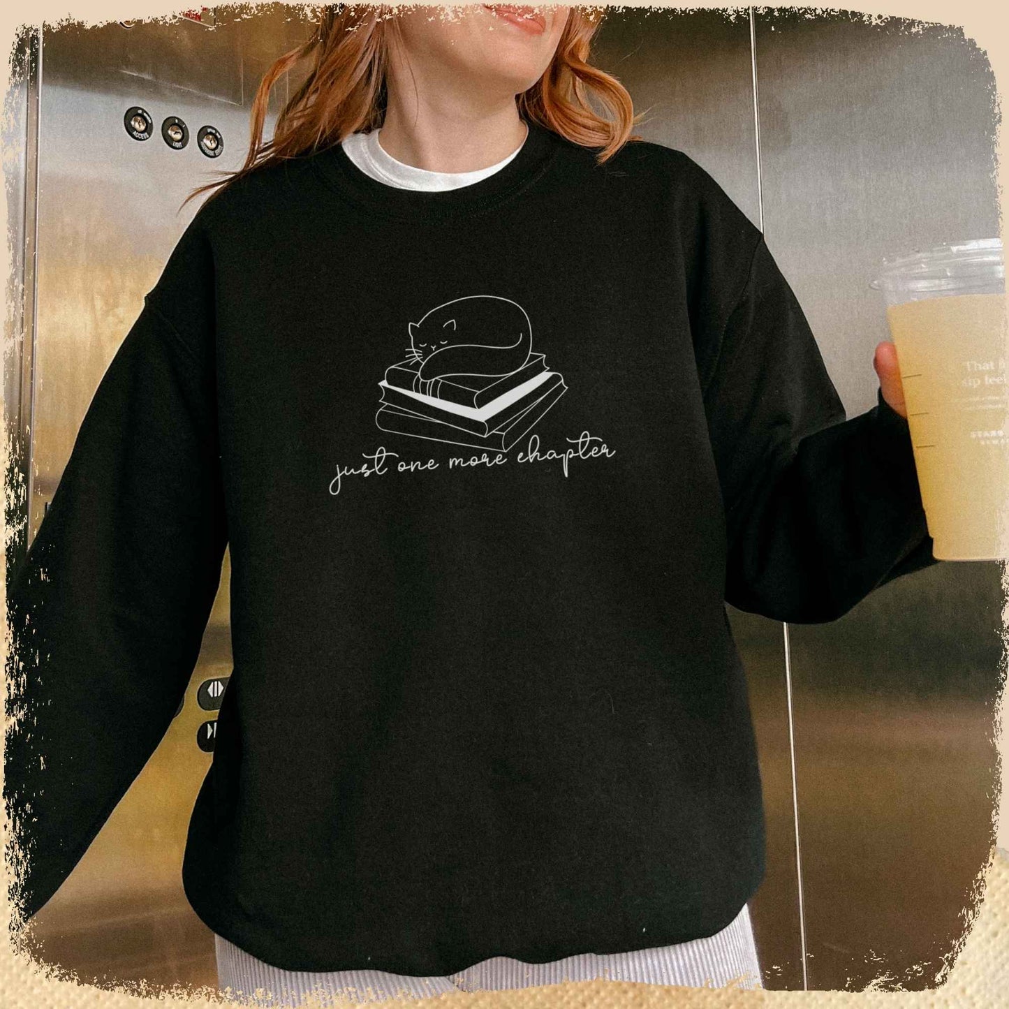 Sweatshirt One More Chapter - Schlafende Katze