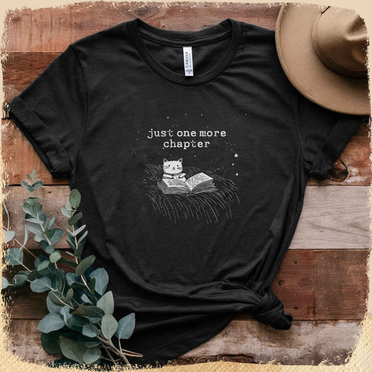 T-Shirt Just One More Chapter - Skizze Katze Sternenhimmel