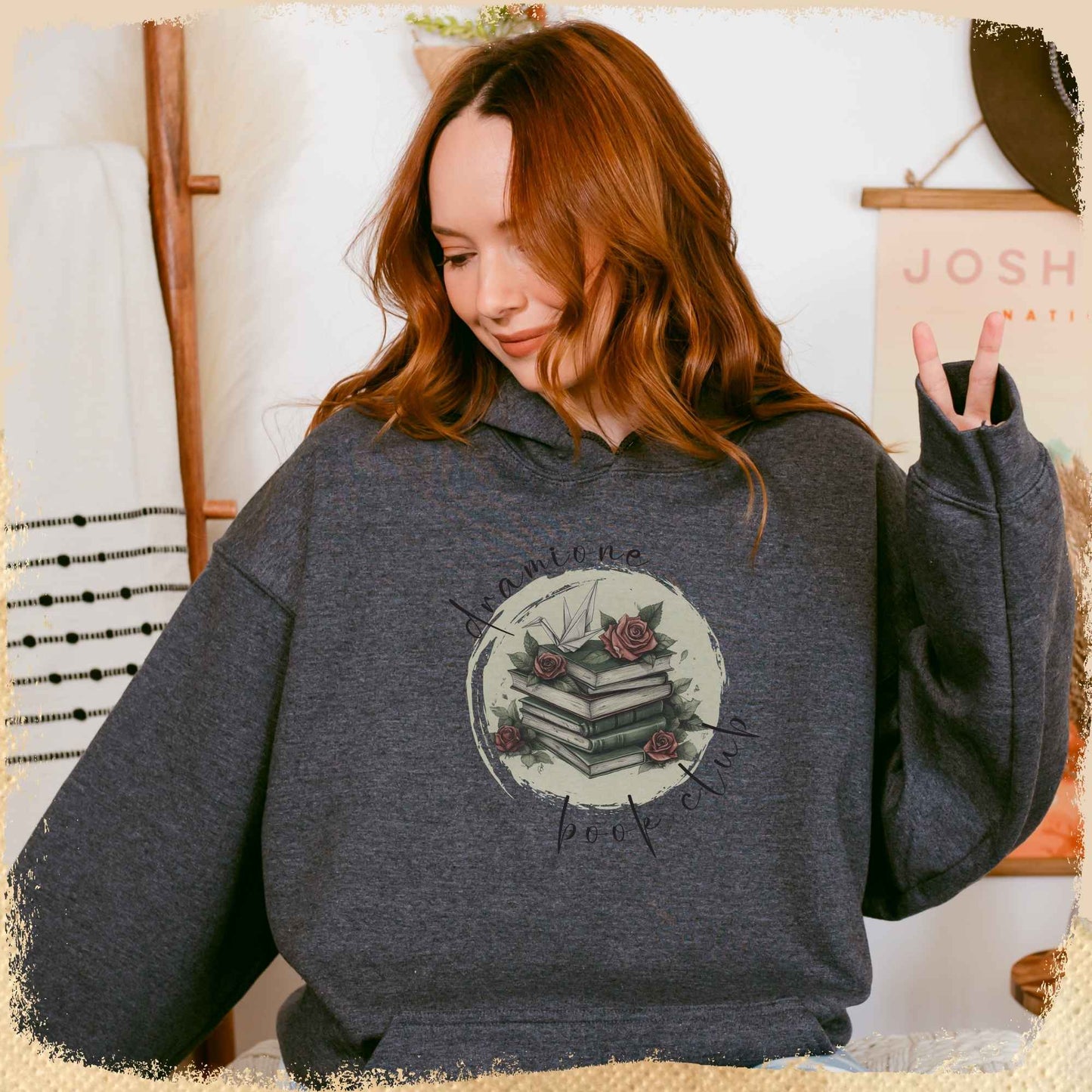Hoodie Dramione Book Club - Rote Rosen verspielter Look